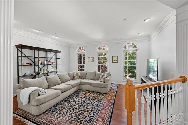 272 Murtha Street, Alexandria, VA 22304
