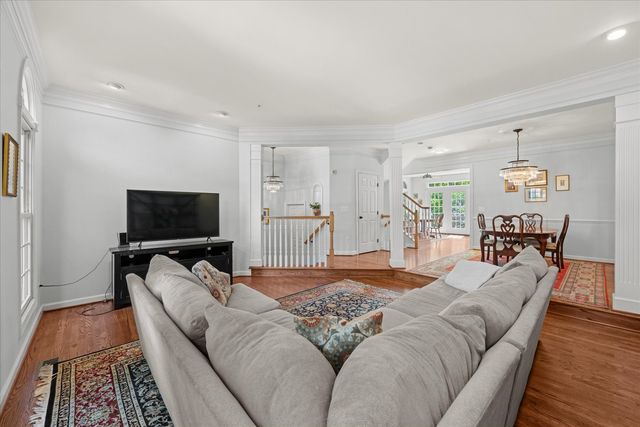 272 Murtha Street, Alexandria, VA 22304