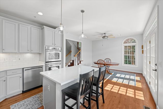 272 Murtha Street, Alexandria, VA 22304