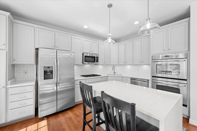 272 Murtha Street, Alexandria, VA 22304