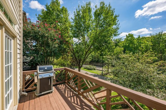 272 Murtha Street, Alexandria, VA 22304
