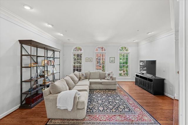 272 Murtha Street, Alexandria, VA 22304
