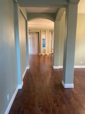 3320 Hanson Avenue, Clovis, CA 93611