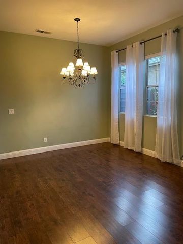 3320 Hanson Avenue, Clovis, CA 93611