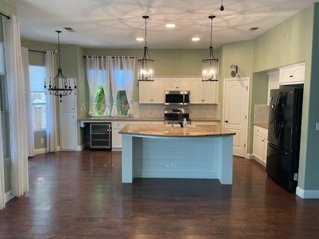 3320 Hanson Avenue, Clovis, CA 93611