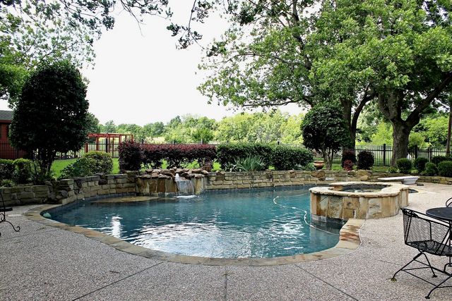 15265 Markout Central, Forney, TX 75126