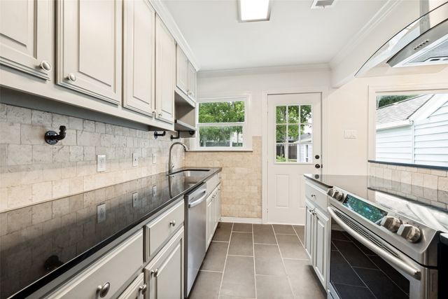 8811 Santa Clara Drive, Dallas, TX 75218