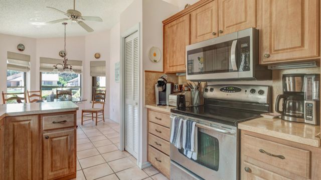 6231 SE Ames Way, Hobe Sound, FL 33455