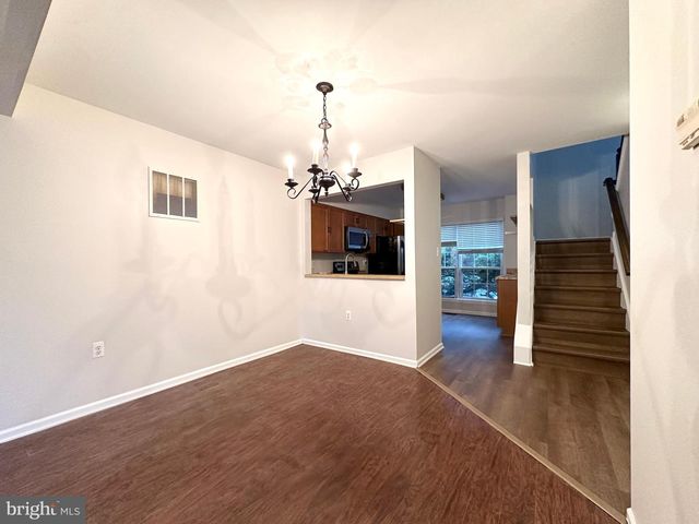 5700 MEDALLION CT, Alexandria, VA 22303