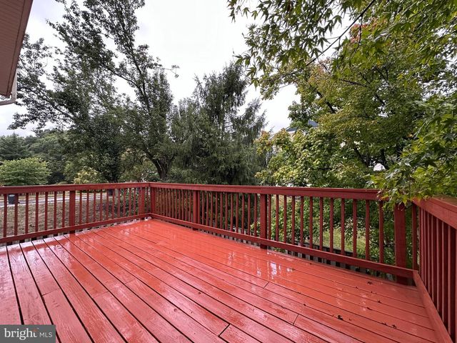 5700 MEDALLION CT, Alexandria, VA 22303