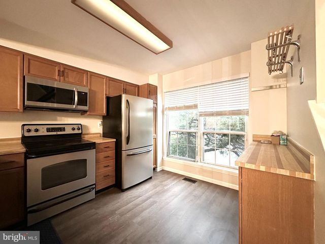 5700 MEDALLION CT, Alexandria, VA 22303