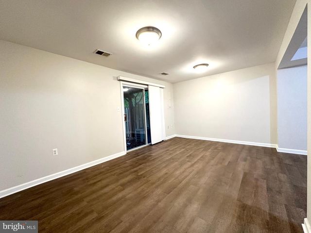 5700 MEDALLION CT, Alexandria, VA 22303