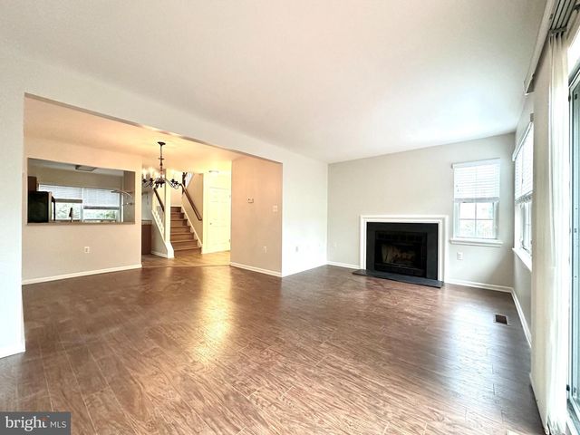 5700 MEDALLION CT, Alexandria, VA 22303