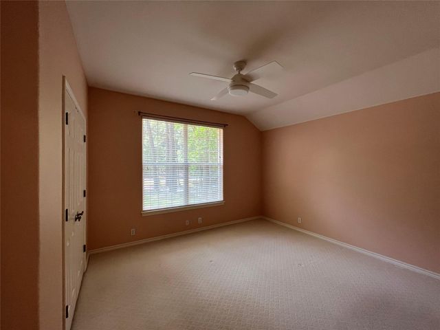 112 Huelo CT, Bastrop, TX 78602