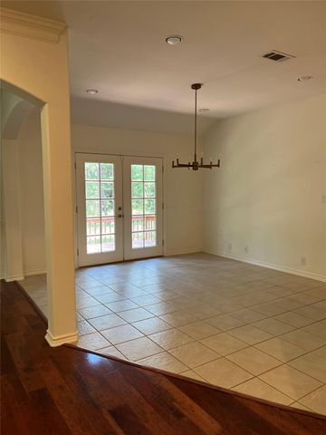 112 Huelo CT, Bastrop, TX 78602