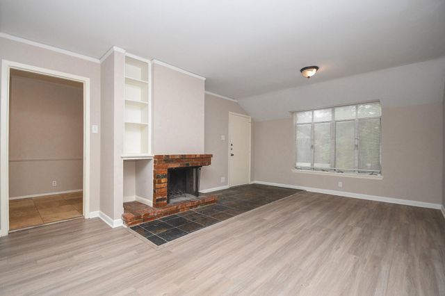 2585 Marilee Lane 2, Houston, TX 77057