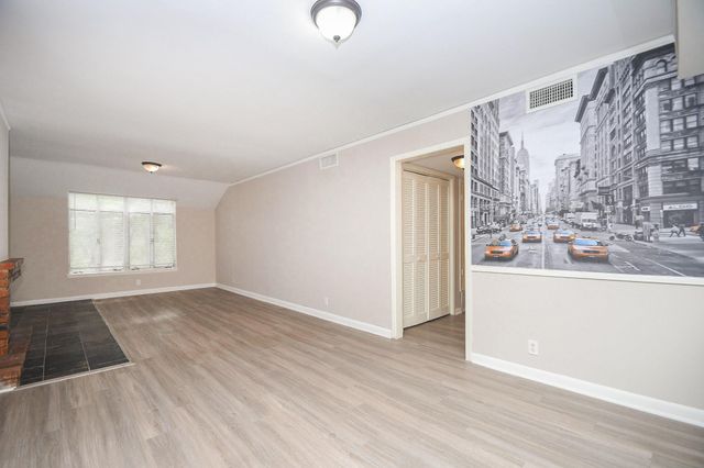 2585 Marilee Lane 2, Houston, TX 77057