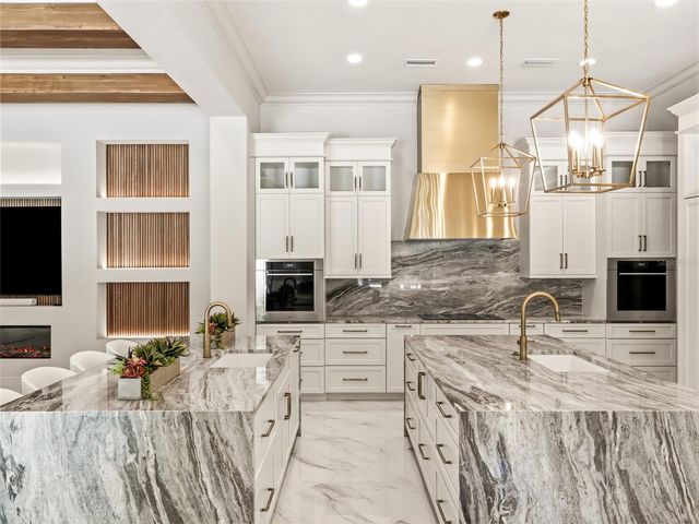 9921 LAKE LOUISE DRIVE, Windermere, FL 34786