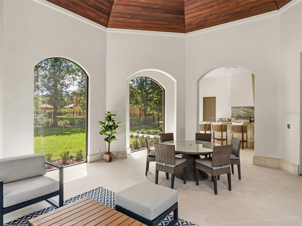 Image 43 of property listing at 9921 LAKE LOUISE DRIVE, Windermere, FL 34786