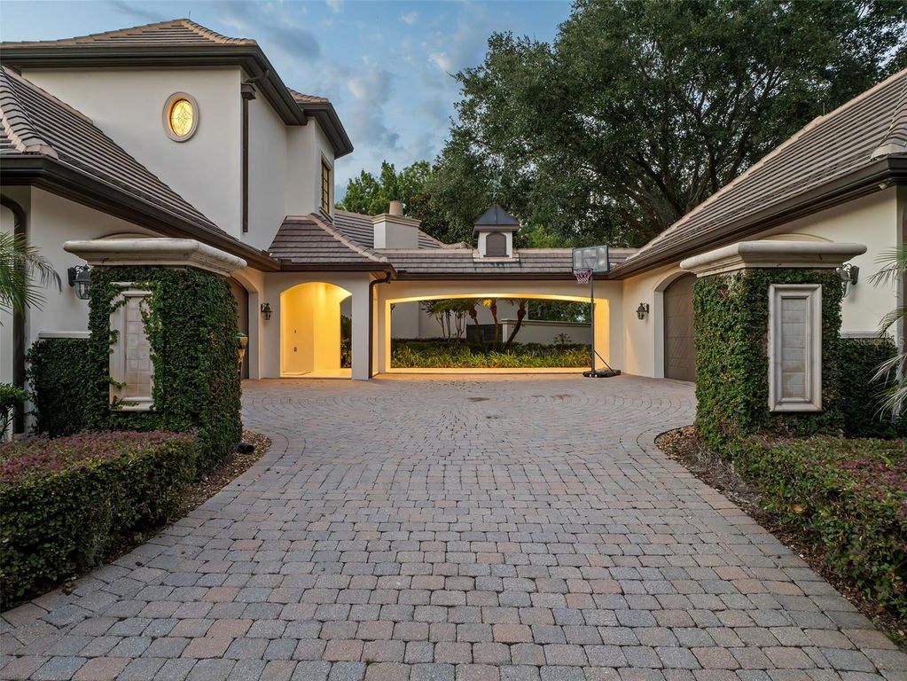 Image 61 of property listing at 9921 LAKE LOUISE DRIVE, Windermere, FL 34786