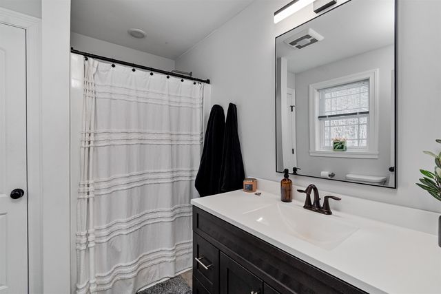 60 Apple Tree Road, Fairfax, VT 05454