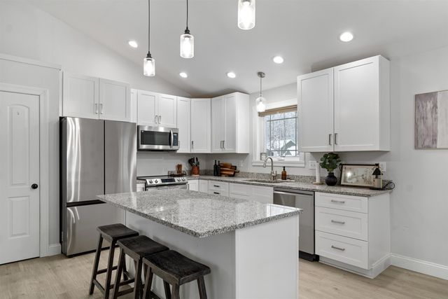 60 Apple Tree Road, Fairfax, VT 05454