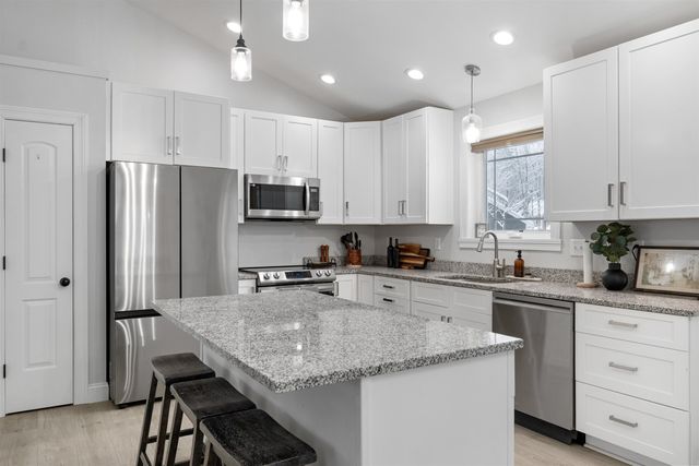 60 Apple Tree Road, Fairfax, VT 05454