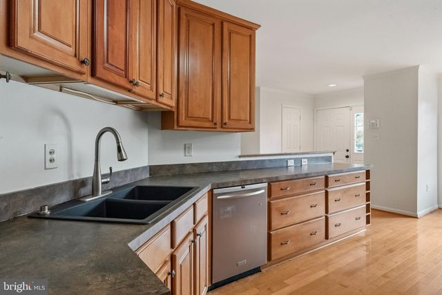 18 STEEPLEJACK CT, Owings Mills, MD 21117