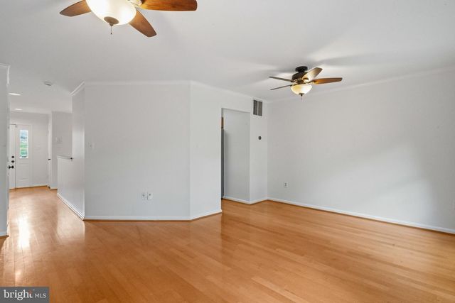 18 STEEPLEJACK CT, Owings Mills, MD 21117