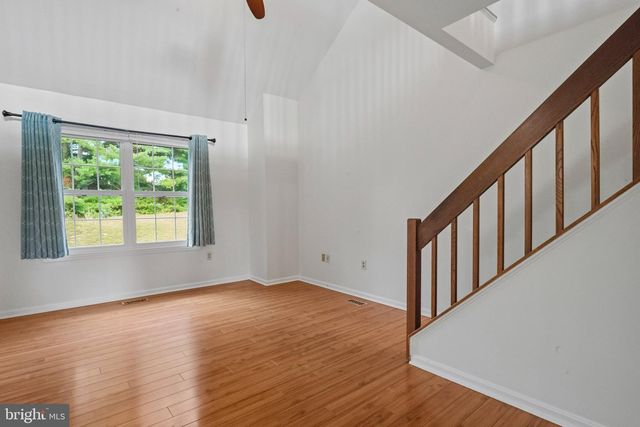 18 STEEPLEJACK CT, Owings Mills, MD 21117