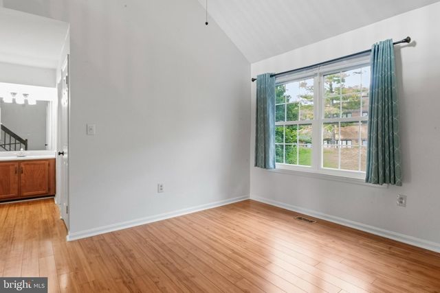 18 STEEPLEJACK CT, Owings Mills, MD 21117