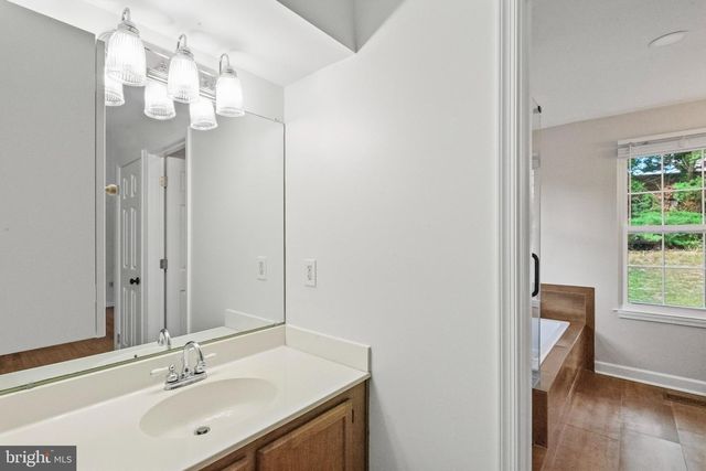 18 STEEPLEJACK CT, Owings Mills, MD 21117