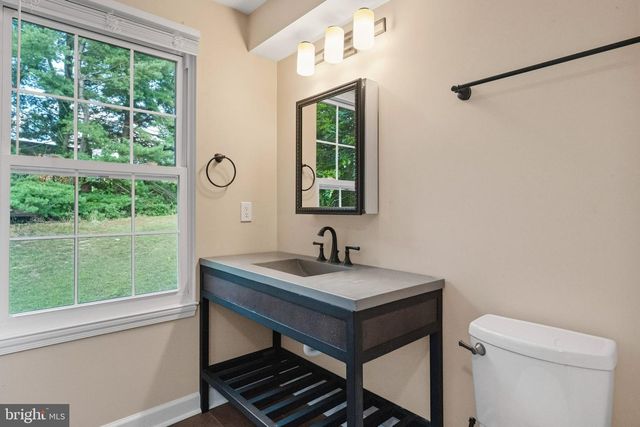 18 STEEPLEJACK CT, Owings Mills, MD 21117