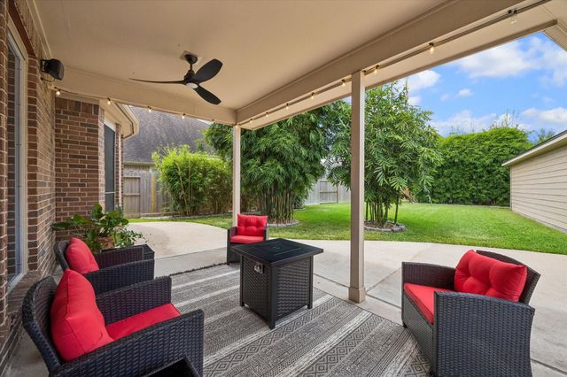 2906 Summer Cape Court, League City, TX 77573