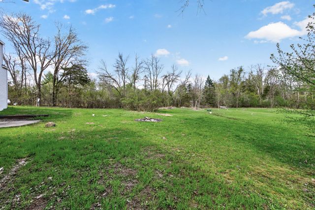 16107 7th Avenue NW, Andover, MN 55304