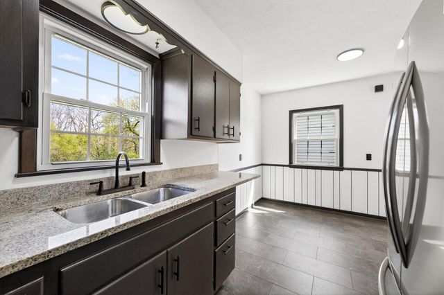 16107 7th Avenue NW, Andover, MN 55304