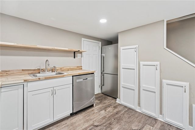 2215 Lehigh St, Swissvale, PA 15218