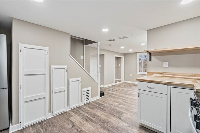 2215 Lehigh St, Swissvale, PA 15218