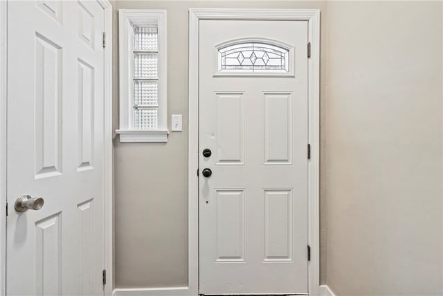 2215 Lehigh St, Swissvale, PA 15218