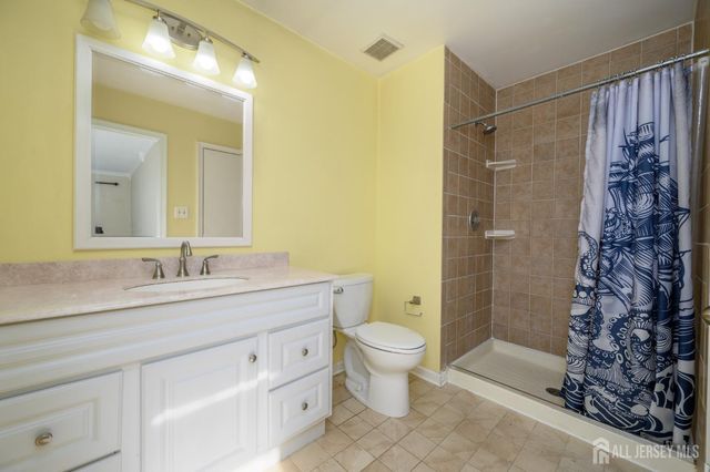 21 Bailly Drive, Burlington Twp, NJ 08016