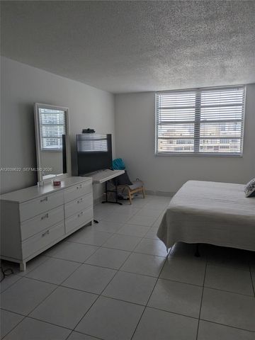 1849 S Ocean Dr 1407, Hallandale Beach, FL 33009