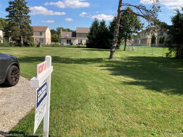 000 Dequindre Road, Sterling Heights, MI 48314