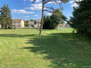 000 Dequindre Road, Sterling Heights, MI 48314