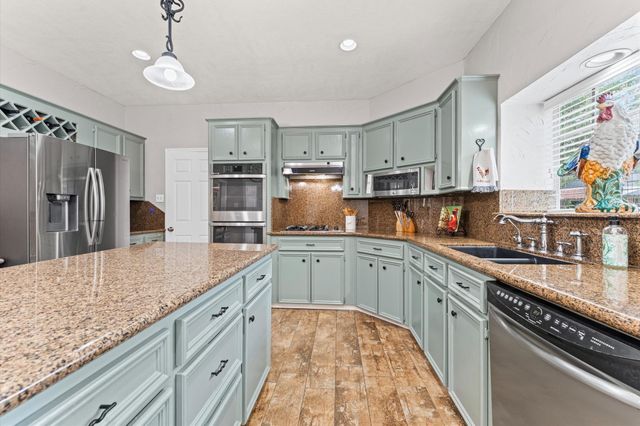 1703 S Medio River Circle, Sugar Land, TX 77478