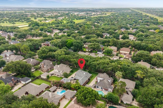 1703 S Medio River Circle, Sugar Land, TX 77478