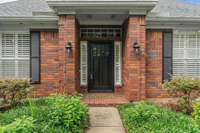 1703 S Medio River Circle, Sugar Land, TX 77478