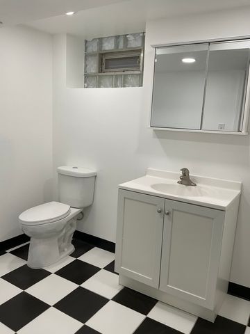 2206 W 81st Place, Chicago, IL 60620