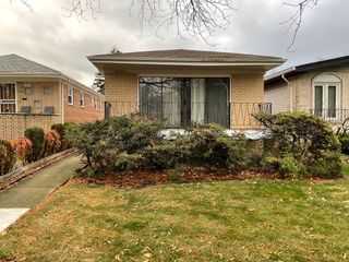 2206 W 81st Place, Chicago, IL 60620