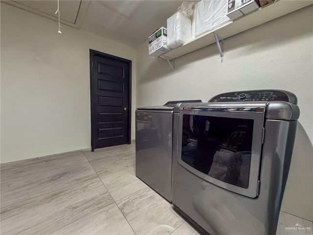 2408 Sailfish Avenue, Pharr, TX 78577