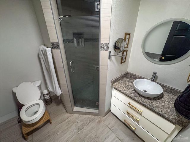 2408 Sailfish Avenue, Pharr, TX 78577